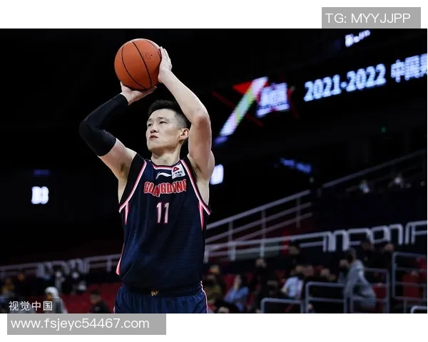 周鹏：从篮球场上的拼搏者到生活中的智慧引领者的成长之路